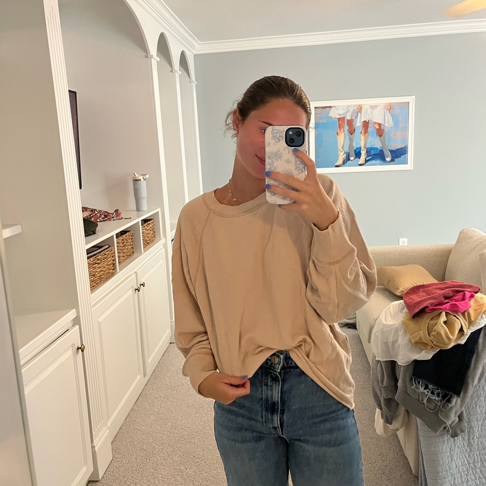 Aerie comfy crewneck!